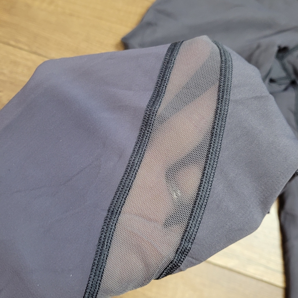 Lululemon × Peloton Wunder Under Women's fold over HR Scalloped Hem Crop 23" 4 - Picture 11 of 15
